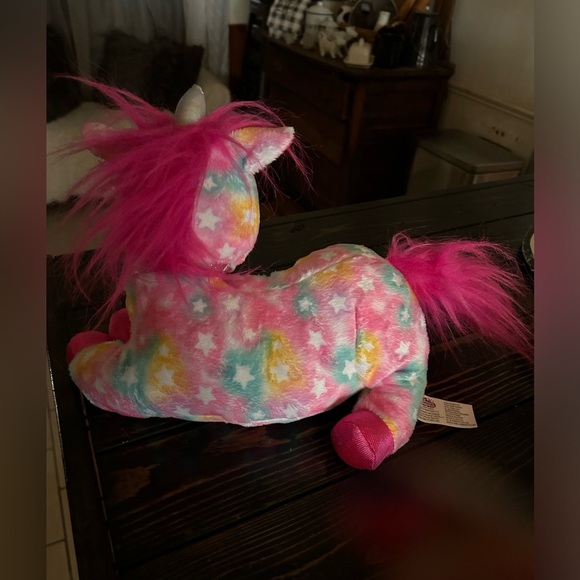 Unicorn Surprise Licorice Stuffed Animal with 3 Unicorn Babies - Picture 5 of 7